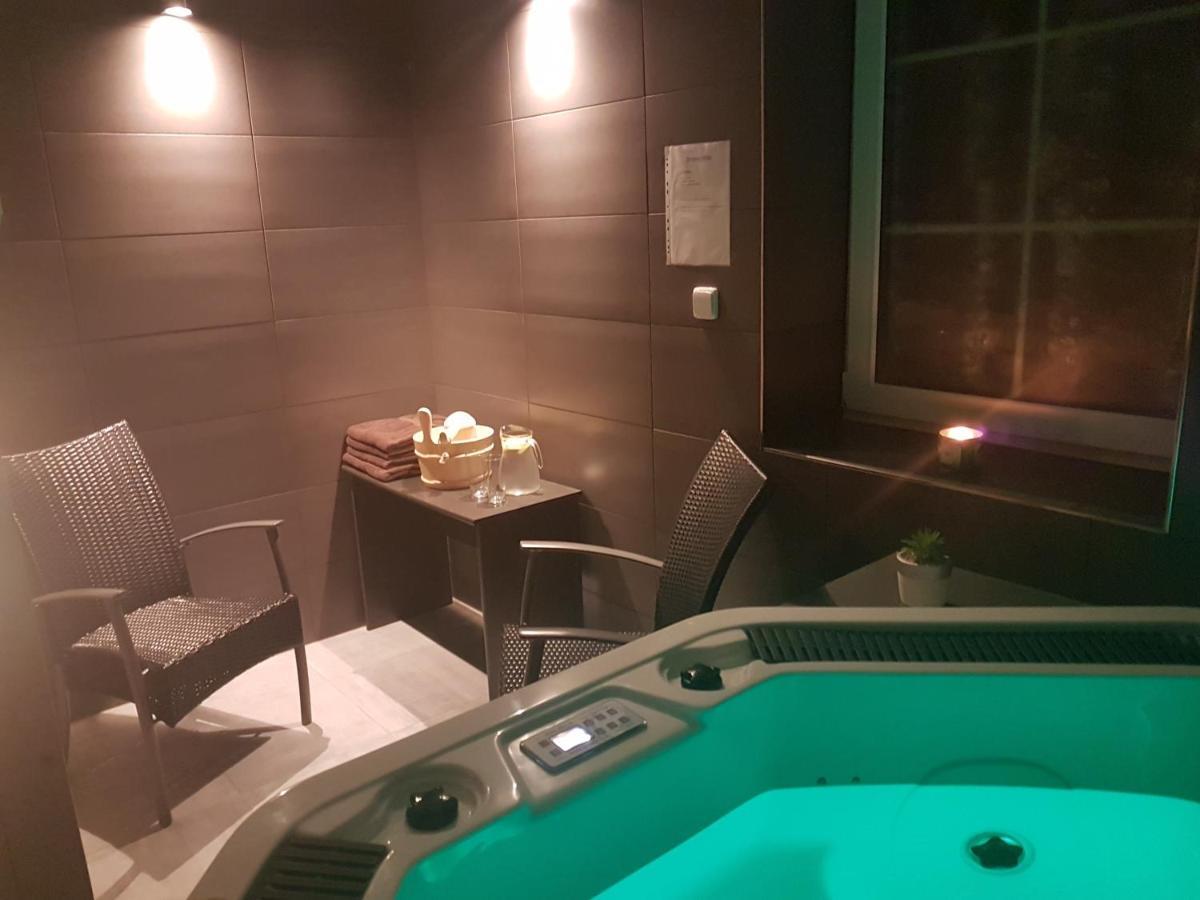 Wellness Hotel Harmonie Trebon Ngoại thất bức ảnh
